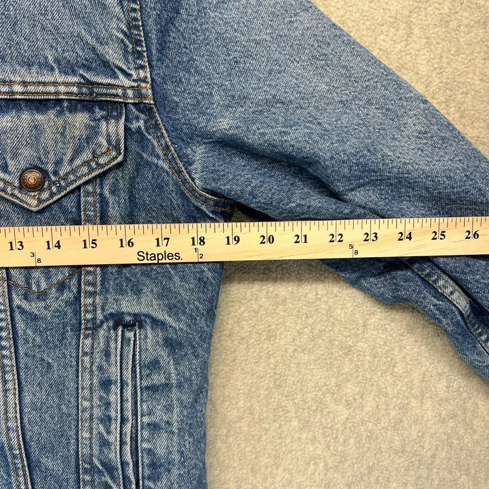 Vintage‎ Levi's Unisex Trucker Jacket Light Blue Denim Sherpa Lined USA Made 34R